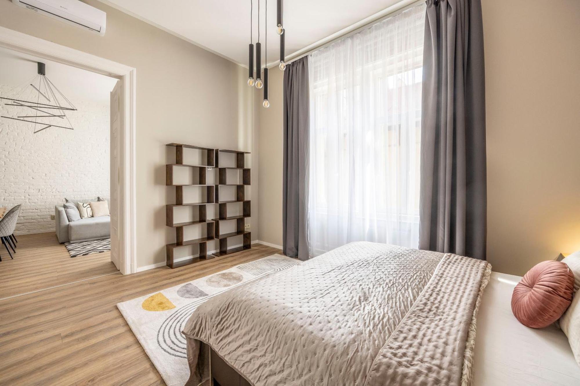 Exclusive Stylish Suite By Prestige Homes Next To The Oktogon Budapest Luaran gambar